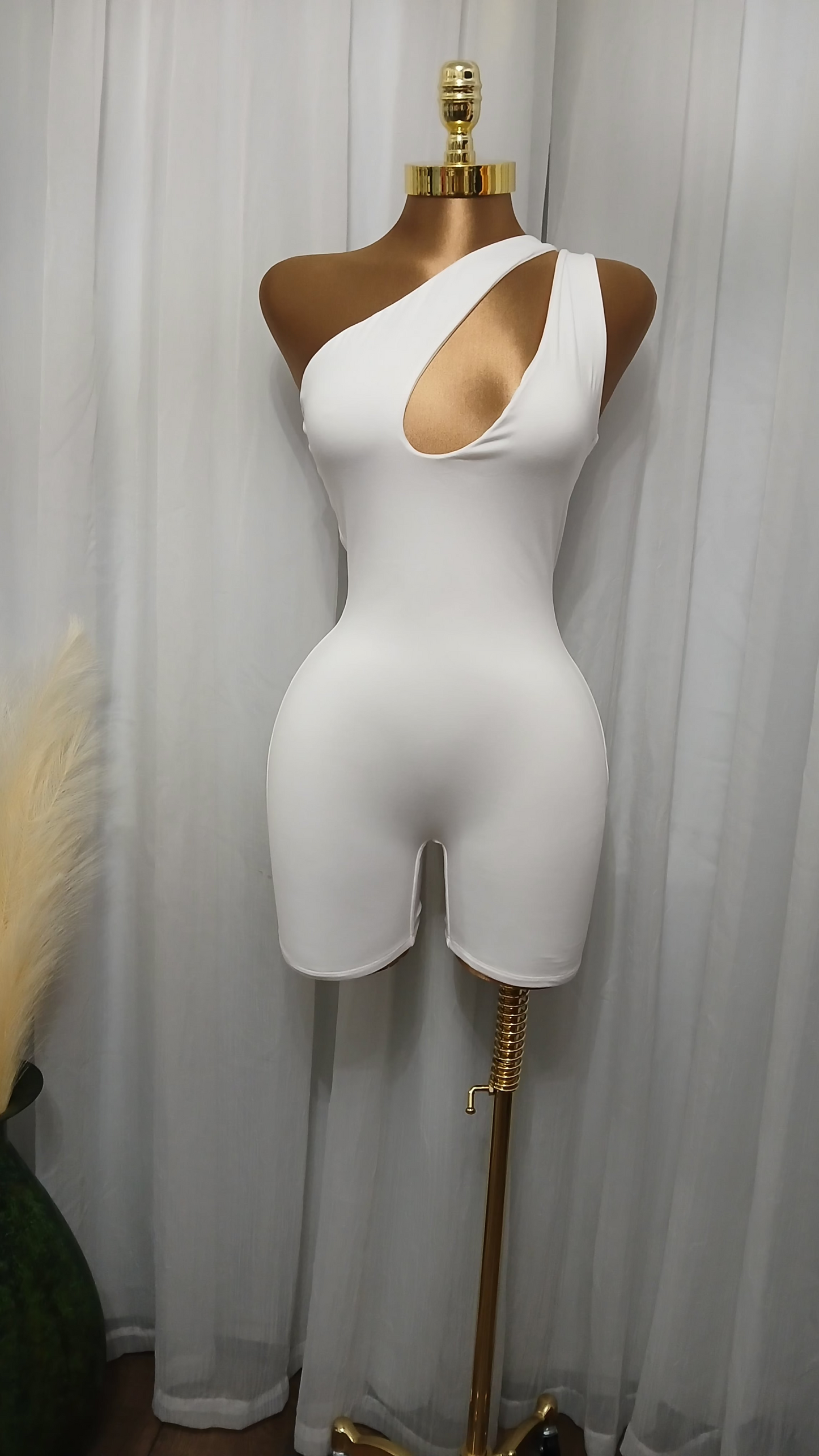 SELENA ROMPER