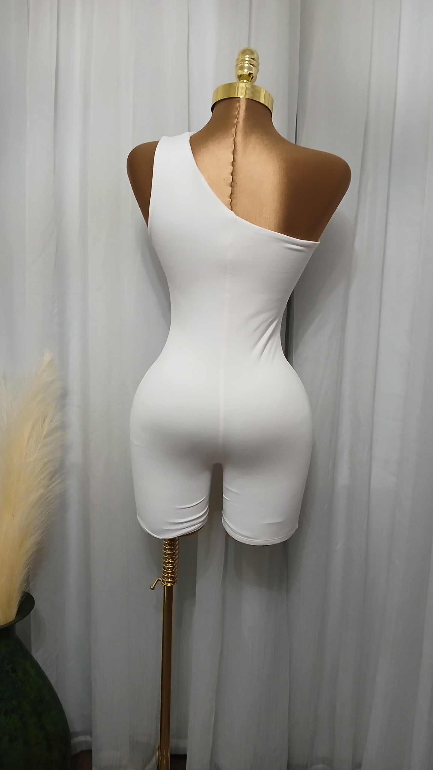 SELENA ROMPER